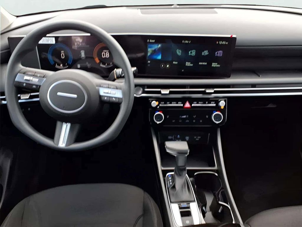 New 2026 Hyundai Tucson SEL image 8