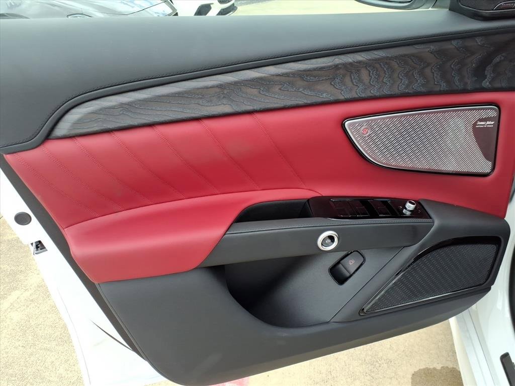 New 2025 Maserati Grecale GT image 17