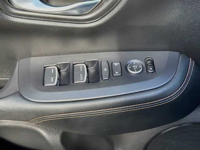 Used 2025 Honda HR-V Sport image 17