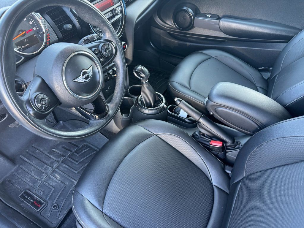 Used 2015 MINI Cooper 2-Door Hardtop image 10