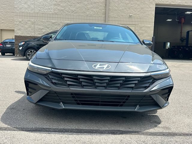 New 2026 Hyundai Elantra SEL Sport FWD image 10