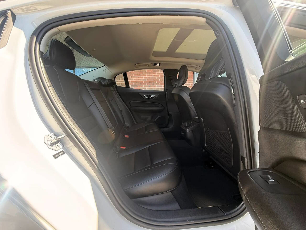 Used 2022 Volvo S60 B5 Momentum AWD/4WD image 14