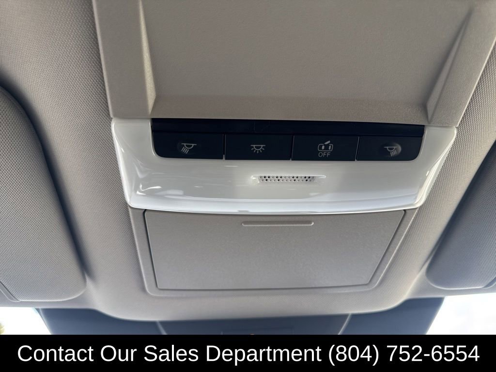 Used 2025 Nissan Pathfinder S image 24