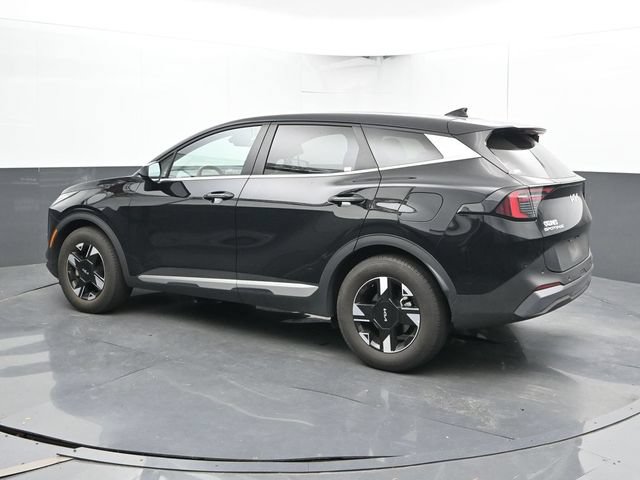 Used 2026 Kia Sportage LX FWD image 9
