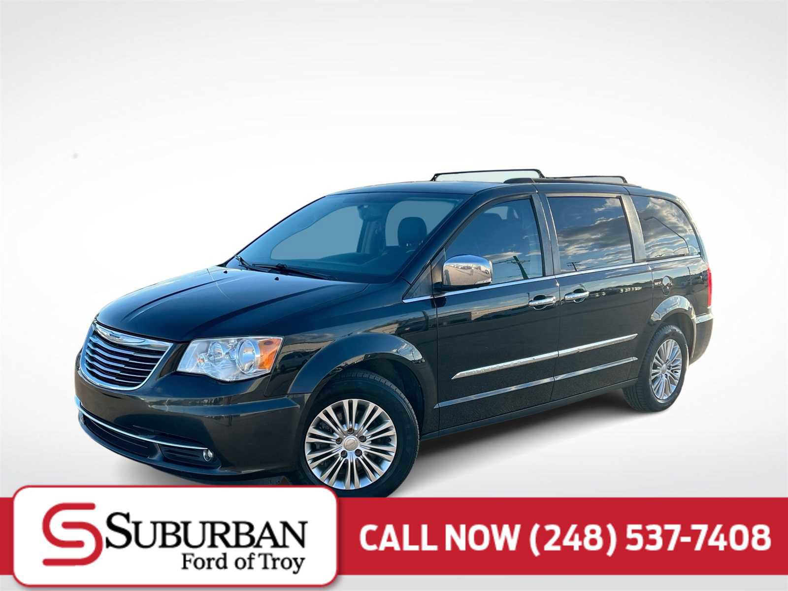 Used 2015 Chrysler Town & Country Touring-L w/ Driver Convenience Group image 1
