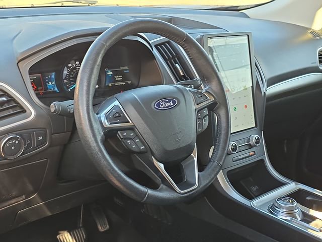 Used 2022 Ford Edge SEL image 13