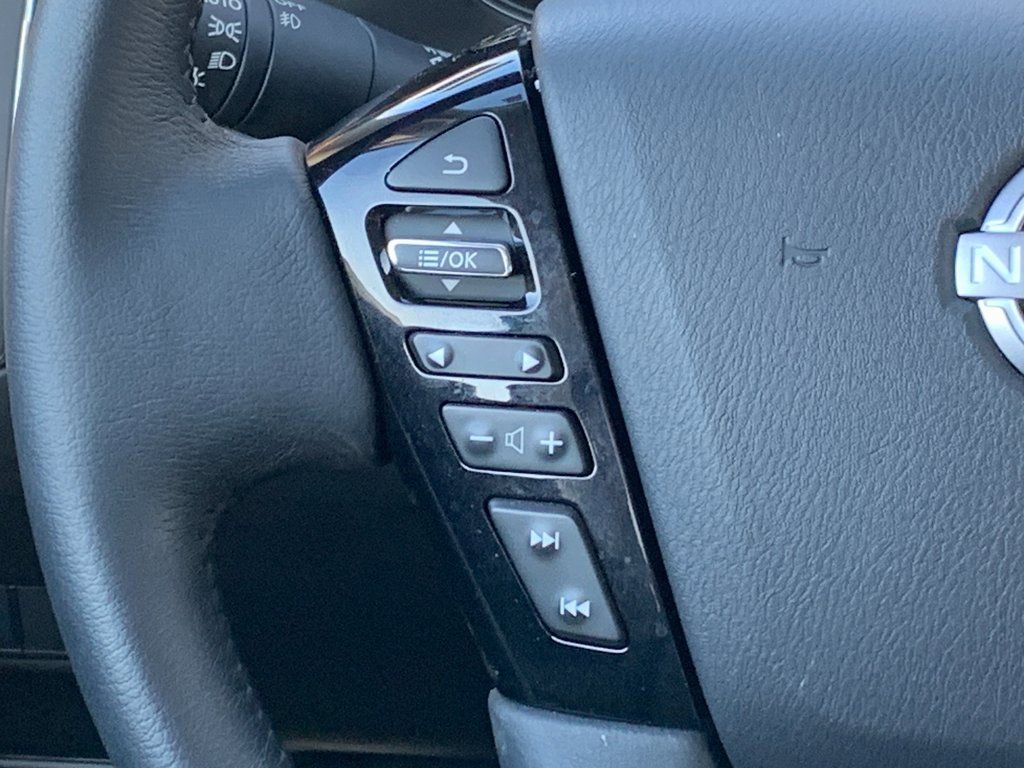 Used 2024 Nissan Armada SL w/ Captain's Chairs Package image 11