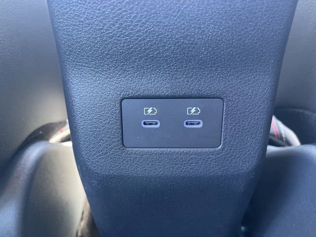 New 2025 Nissan Kicks SR image 13