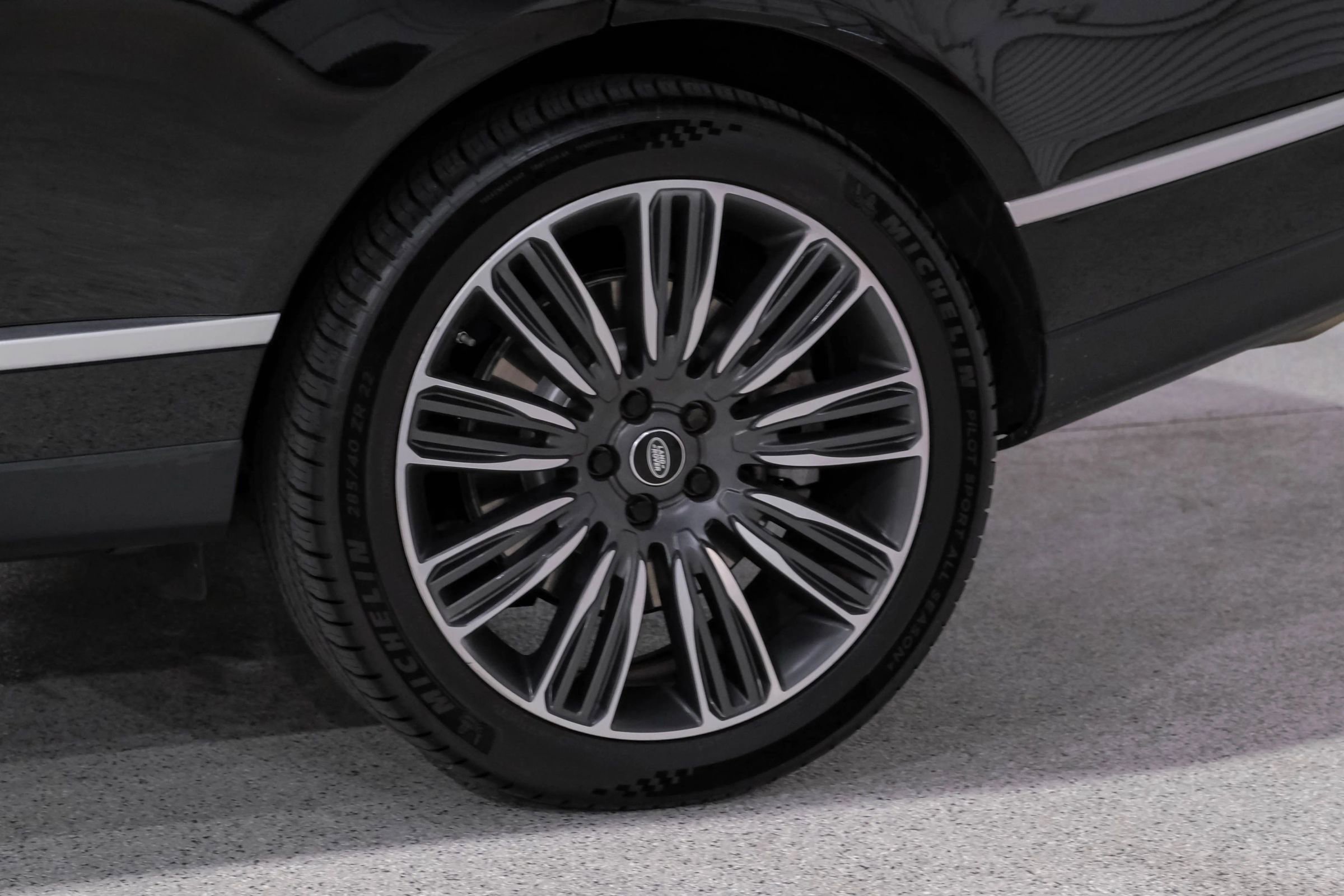 Used 2019 Land Rover Range Rover Long Wheelbase Autobiography image 65