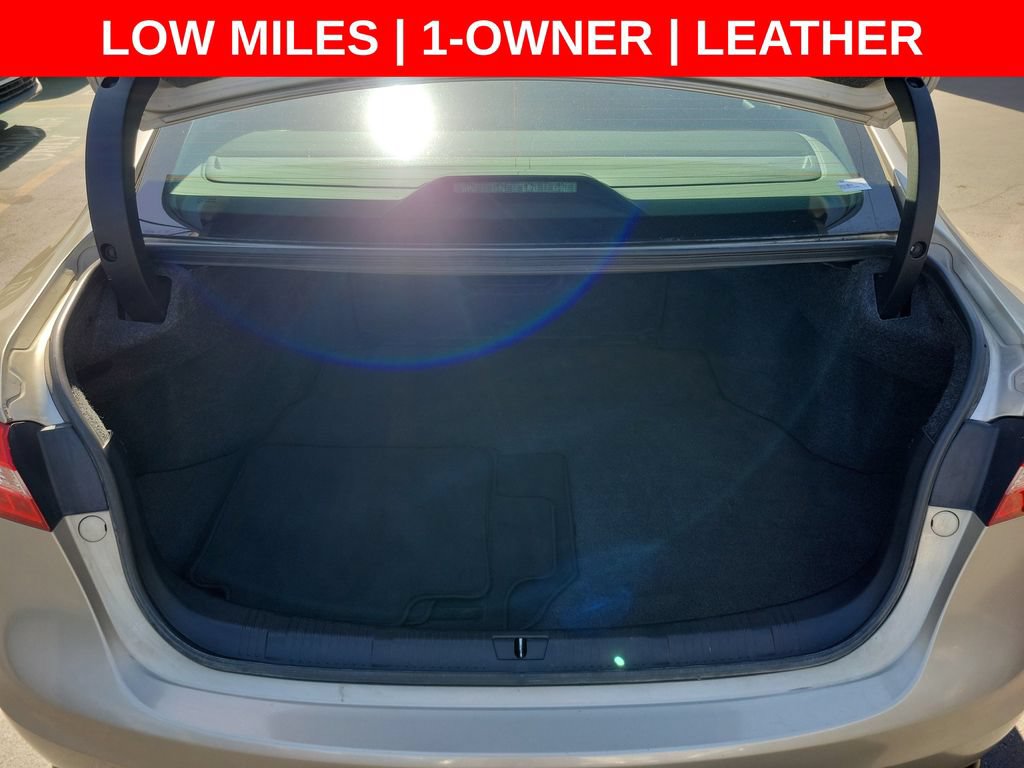 Used 2015 Toyota Avalon Limited FWD image 13