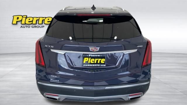 Used 2025 Cadillac XT5 Premium Luxury image 3