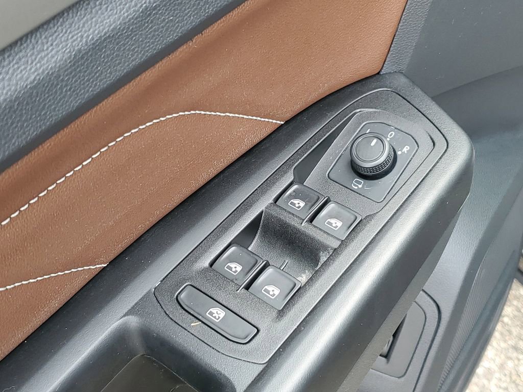 Used 2021 Volkswagen Atlas SEL Premium image 26