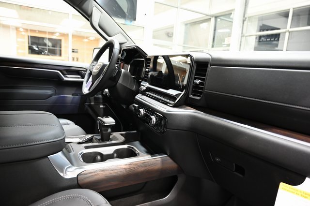New 2026 GMC Sierra 1500 SLT w/ SLT Premium Plus Package image 16