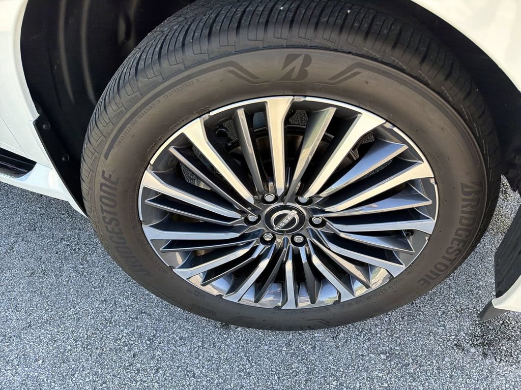 Certified 2025 Nissan Armada Platinum Reserve AWD/4WD image 19