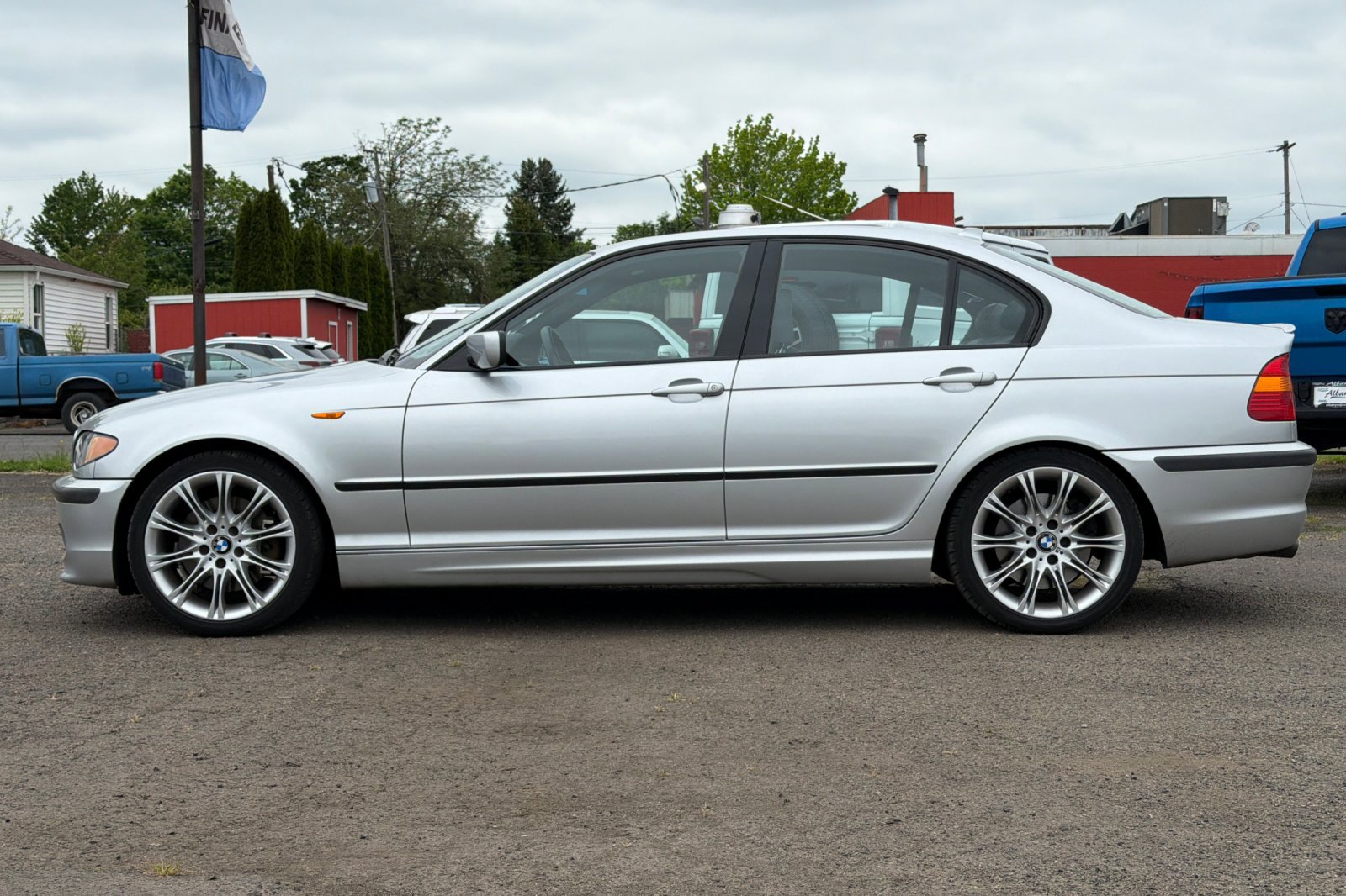 Used 2005 BMW 330i Sedan RWD image 7