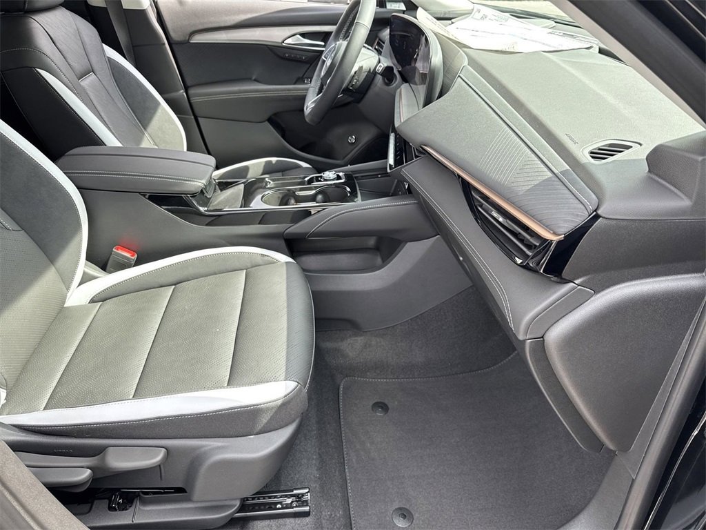 New 2025 Buick Envision Sport Touring image 36
