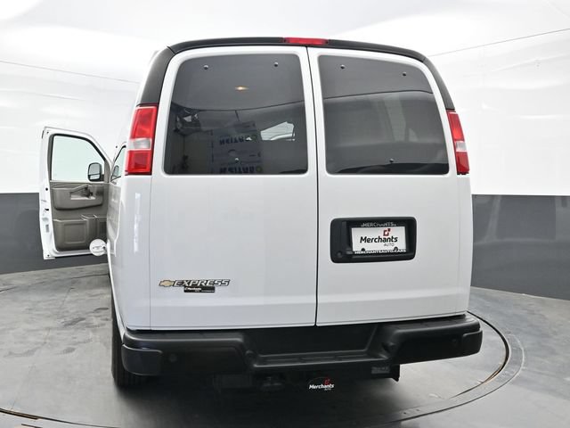 Used 2024 Chevrolet Express 3500 LS RWD image 45