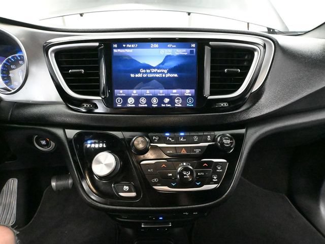 Used 2019 Chrysler Pacifica Touring-L Plus w/ Advanced Safetytec Group FWD image 29