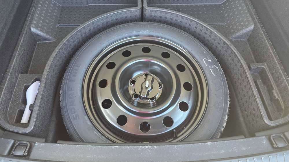 Used 2021 Lincoln Nautilus Reserve image 10