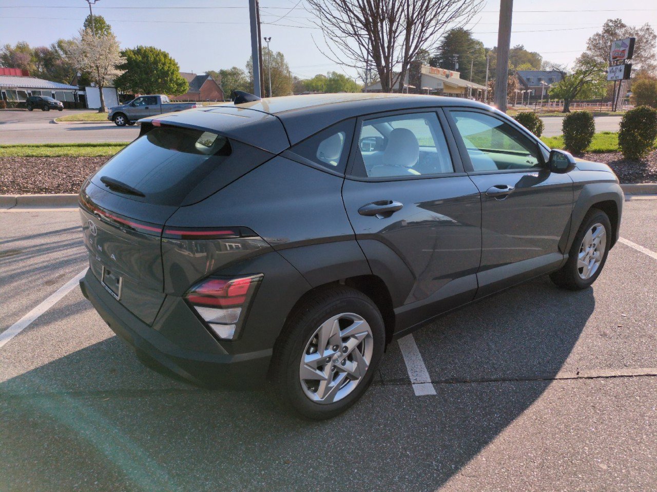 New 2026 Hyundai Kona SE image 7