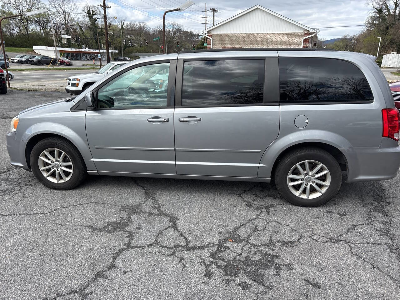 Used 2014 Dodge Grand Caravan SXT image 18