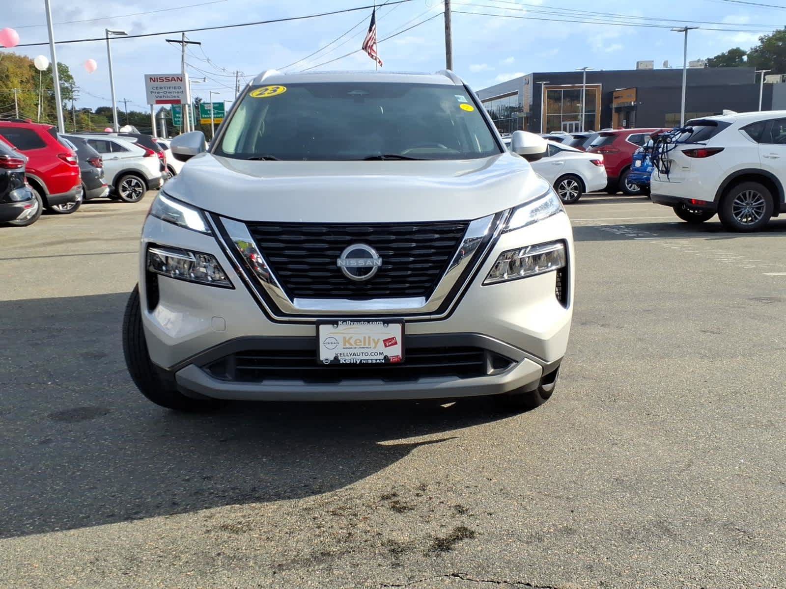 Used 2023 Nissan Rogue SV w/ SV Premium B Package AWD/4WD image 2