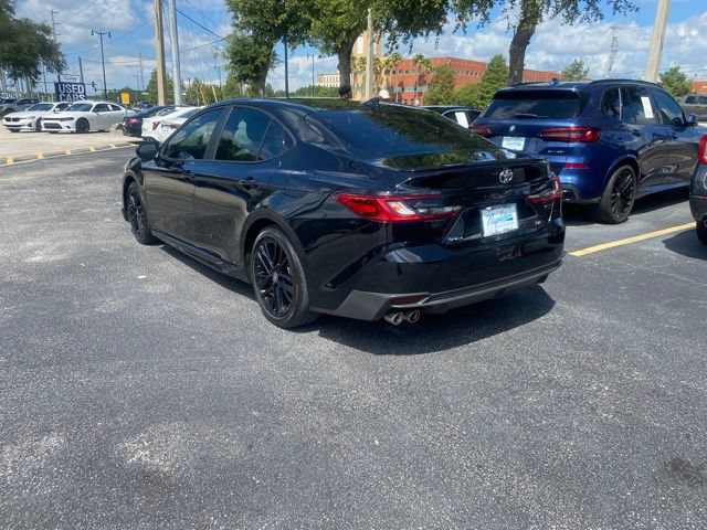 Used 2025 Toyota Camry SE FWD image 3