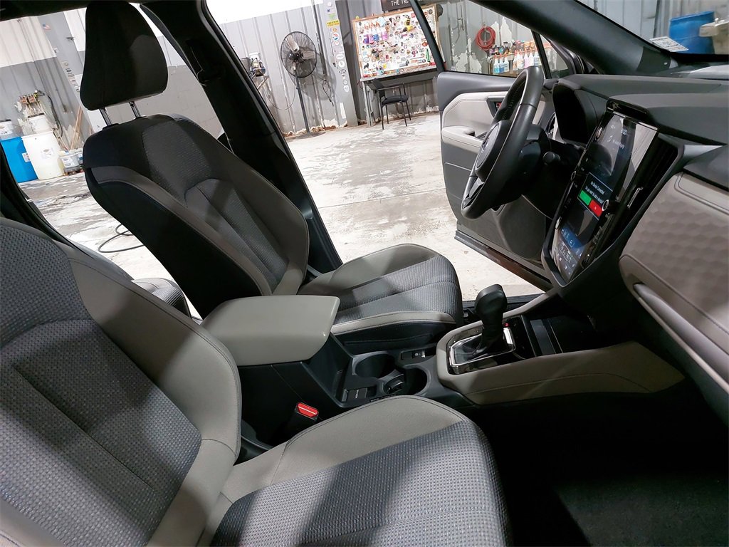 Used 2025 Subaru Forester Premium w/ Convenience Package #1 image 10