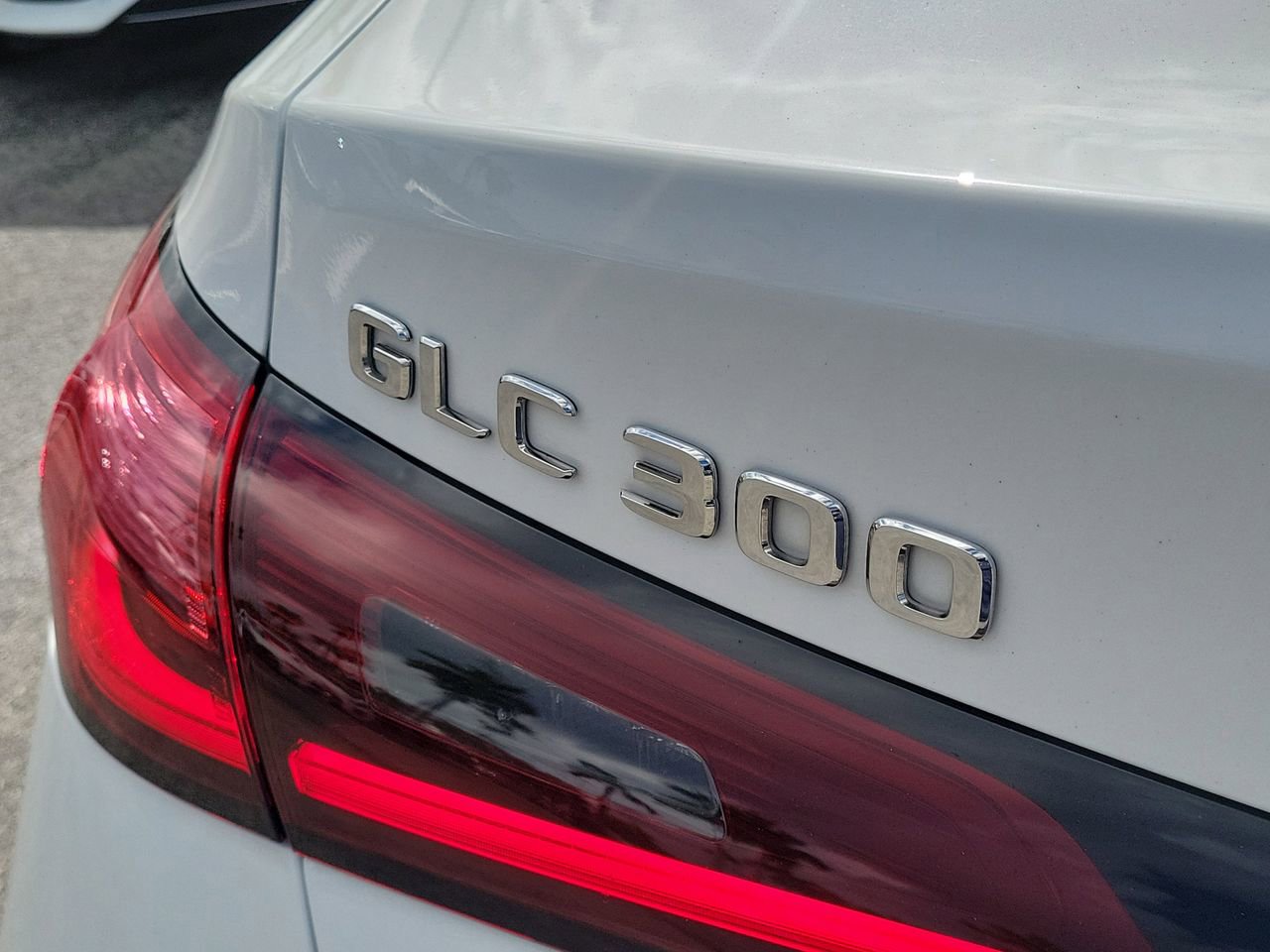 Certified 2024 Mercedes-Benz GLC 300 4MATIC image 8