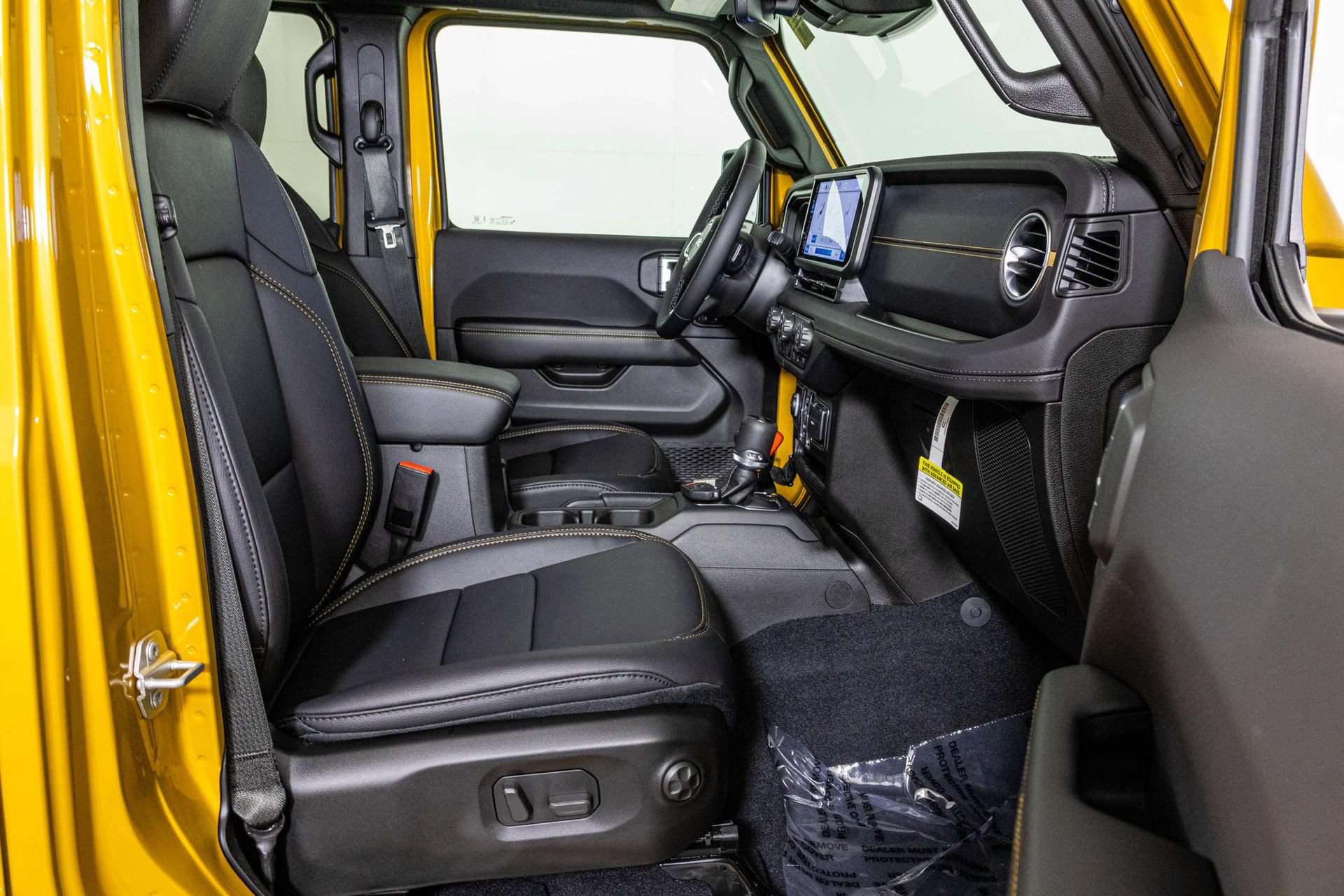 New 2026 Jeep Wrangler Unlimited Sahara AWD/4WD image 40