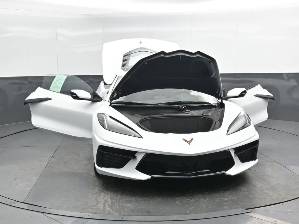 Used 2022 Chevrolet Corvette Stingray Coupe w/ 1LT RWD image 48