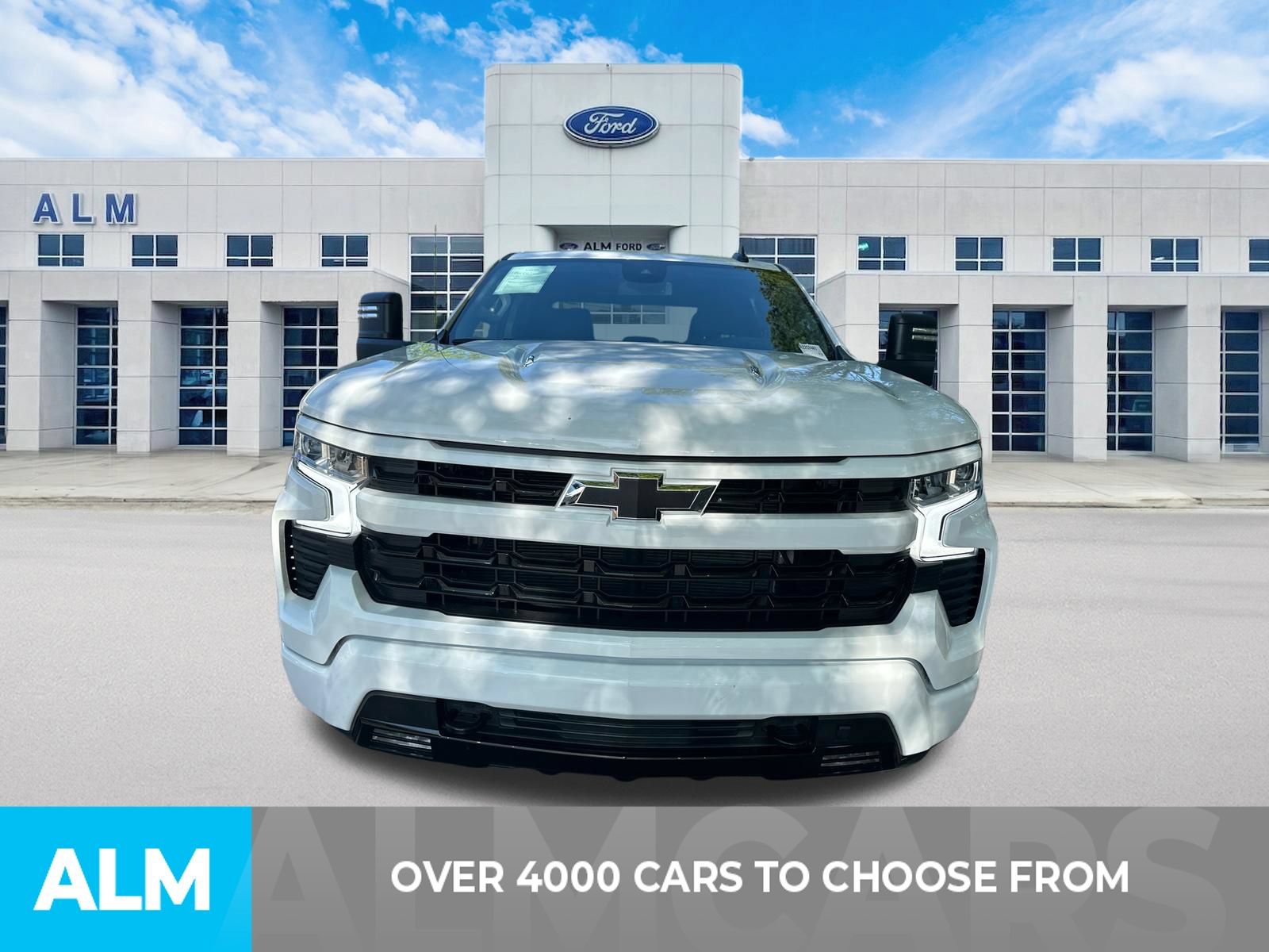 Used 2024 Chevrolet Silverado 1500 RST w/ Max Trailering Package AWD/4WD image 2