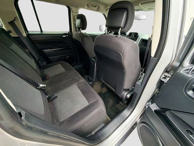 Used 2016 Jeep Patriot Latitude image 22