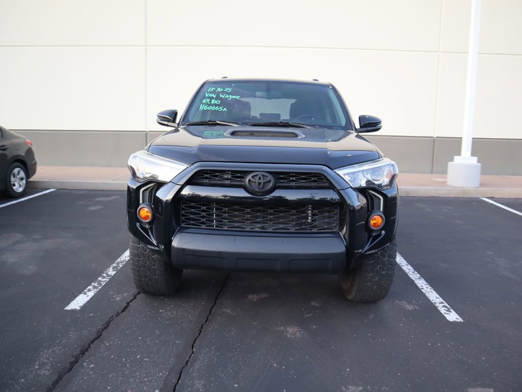 Used 2018 Toyota 4Runner TRD Off-Road image 2