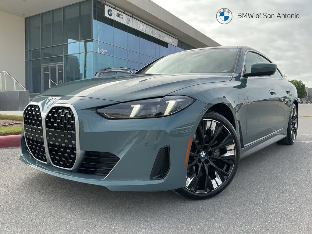 Certified 2025 BMW 430i RWD image 1