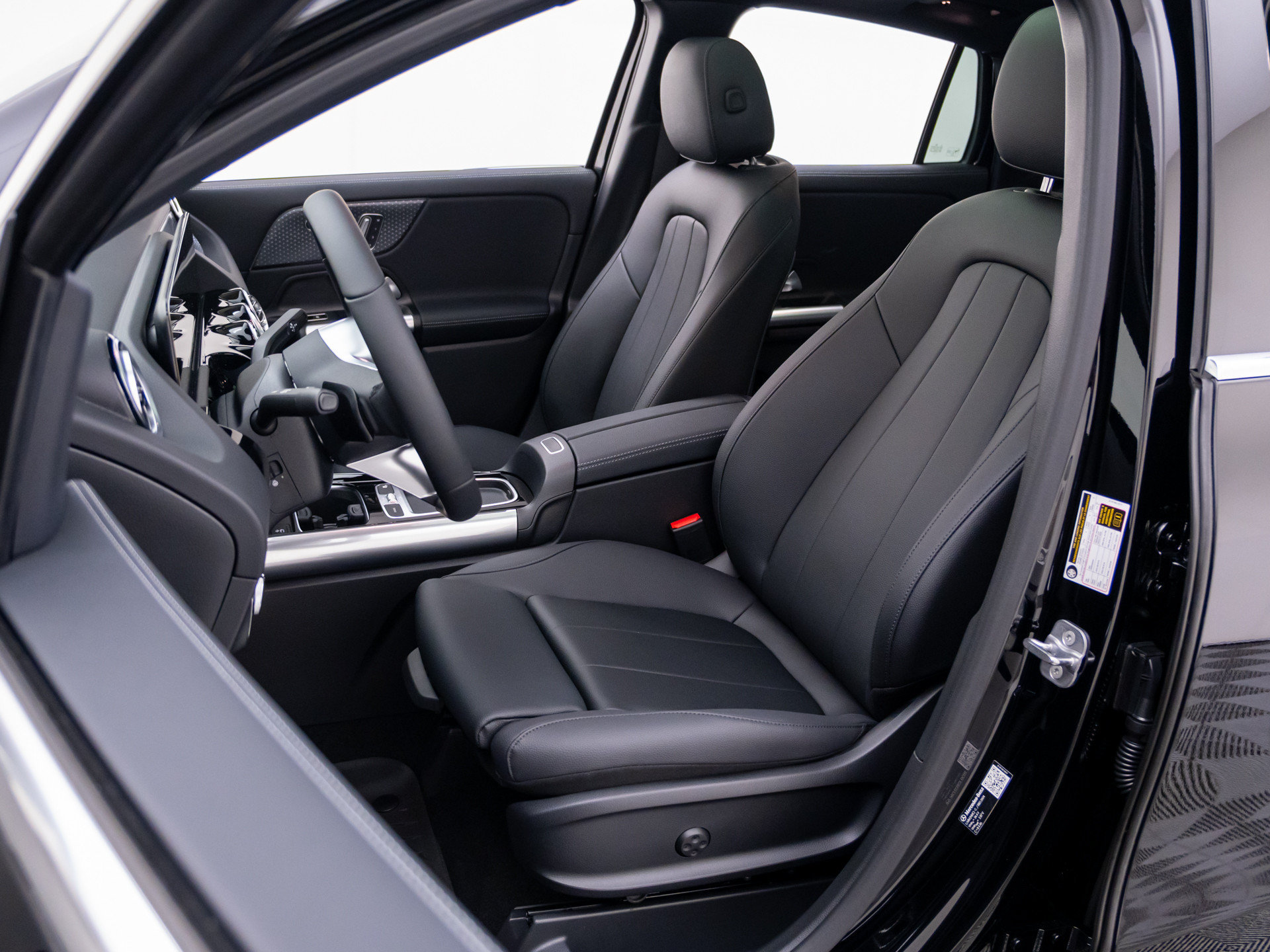 New 2026 Mercedes-Benz GLA 250 4MATIC image 17