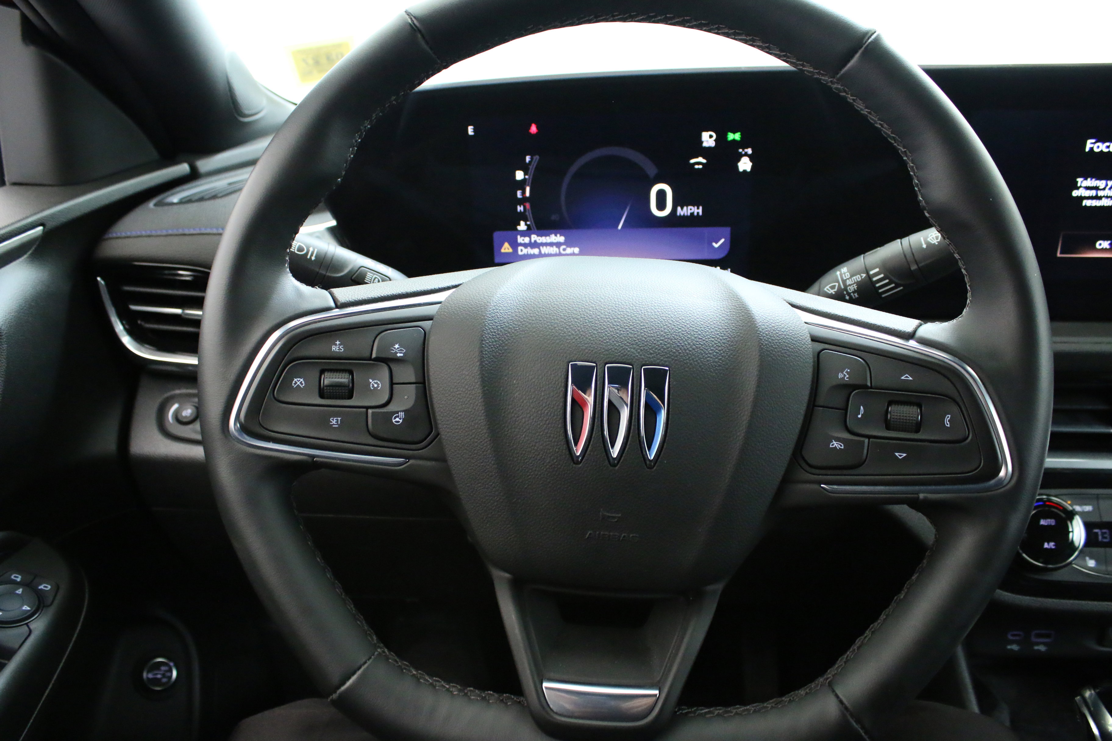 Used 2024 Buick Envista Sport Touring w/ Convenience I Package image 12