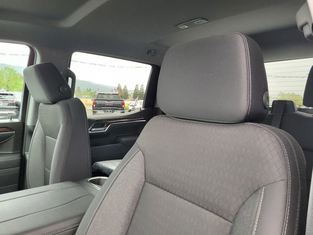 New 2026 GMC Sierra 1500 Elevation image 11