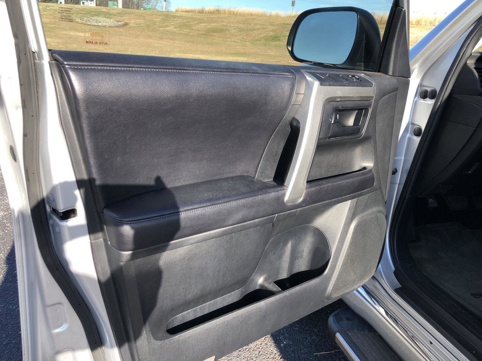 Used 2012 Toyota 4Runner Limited image 9