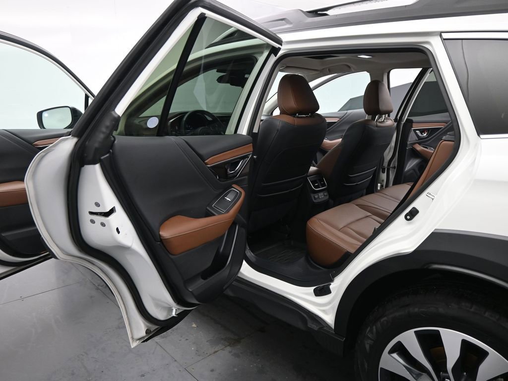 Used 2024 Subaru Outback Touring XT image 18