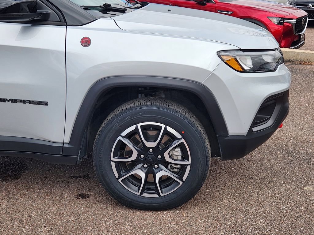 Used 2024 Jeep Compass Trailhawk image 29