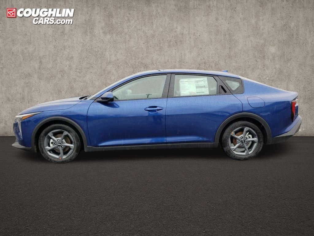 New 2025 Kia K4 LXS image 4