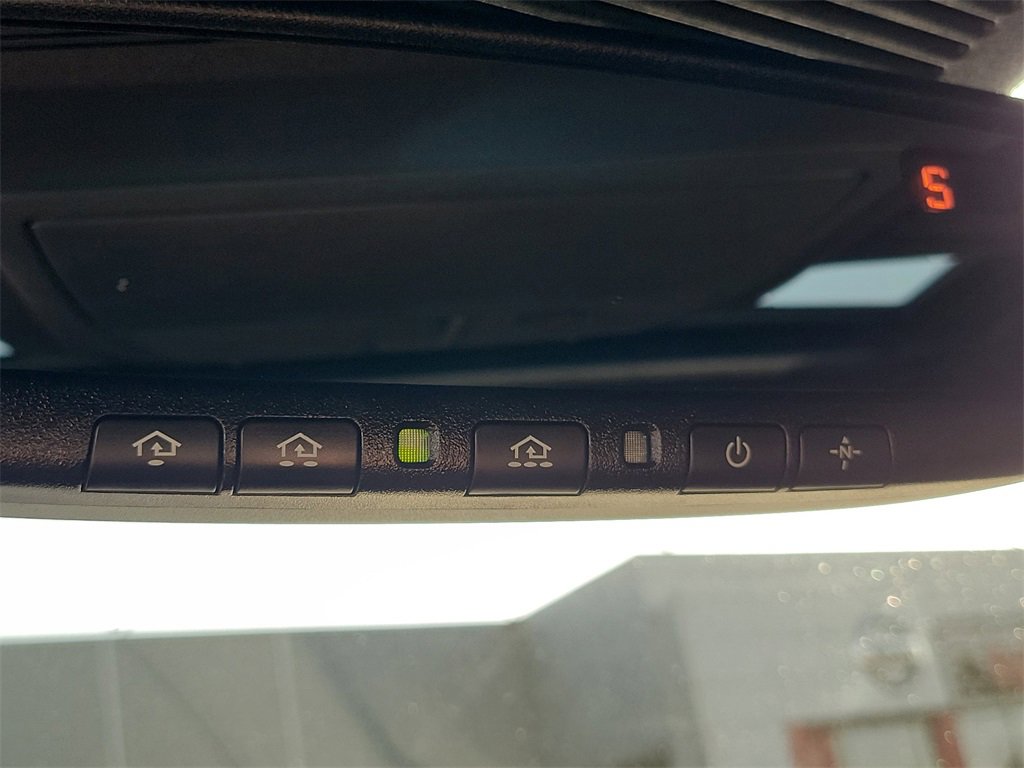 Used 2022 INFINITI Q60 3.0t Luxe w/ Essential Package image 17