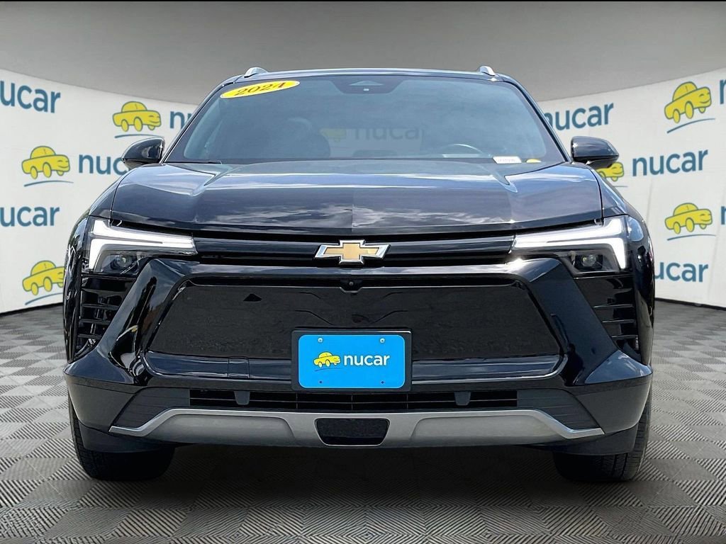 Used 2024 Chevrolet Blazer EV LT AWD/4WD image 2