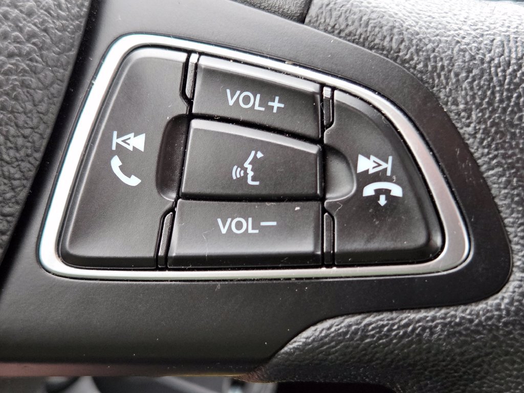 Used 2018 Ford Escape SEL FWD image 9