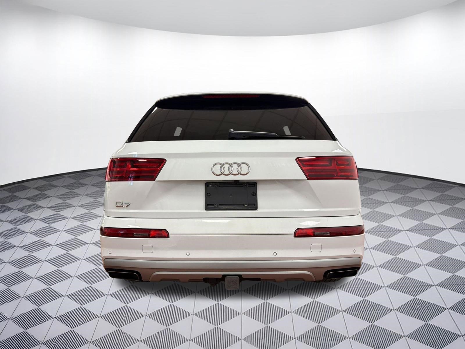Used 2019 Audi Q7 3.0T Prestige image 10