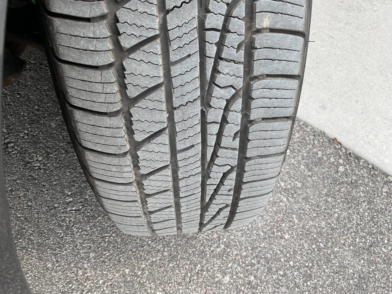 Used 2012 Toyota Camry LE FWD image 45