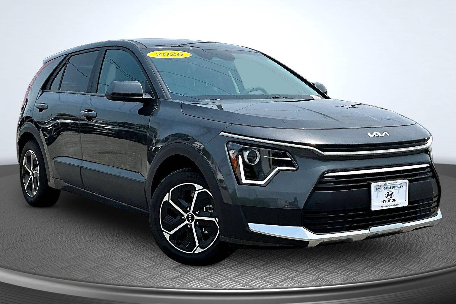 Used 2026 Kia Niro LX FWD image 2