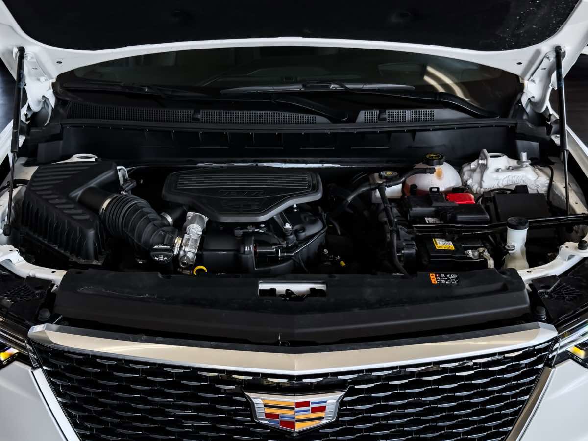 Used 2024 Cadillac XT6 Premium Luxury w/ Technology Package image 19