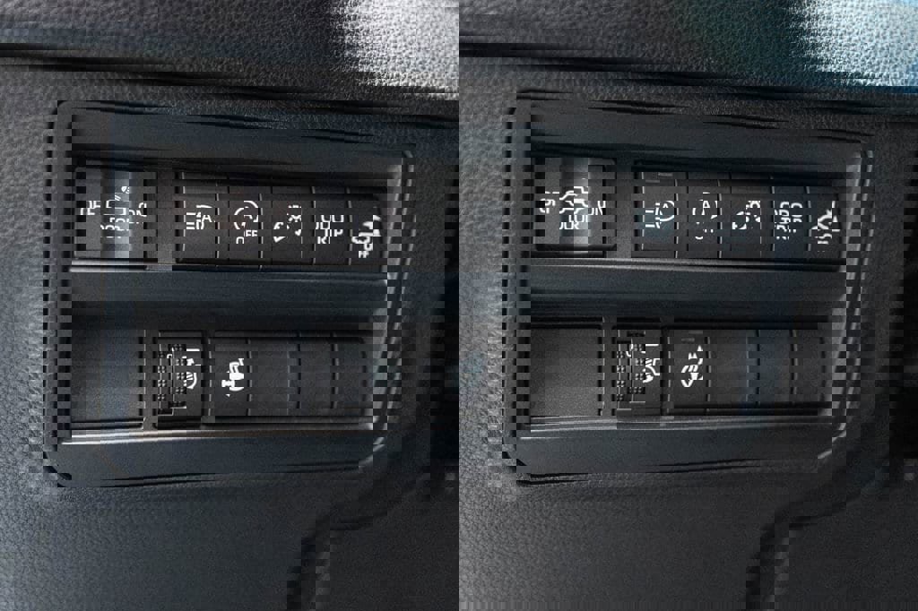 Certified 2022 Toyota Tundra SR5 w/ TRD Off-Road Package image 23